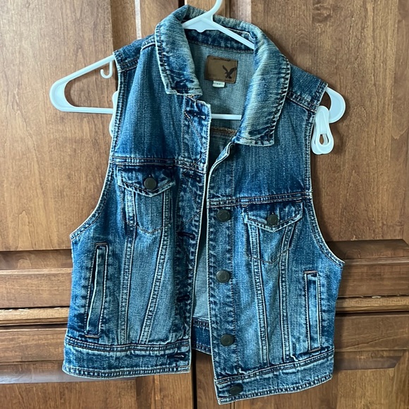 American eagle jean vest - Picture 1 of 3